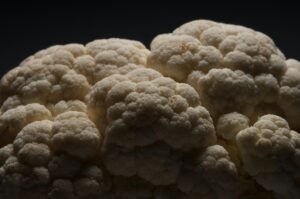 Many cases of genital warts resemble a "cauliflower" appearance. 